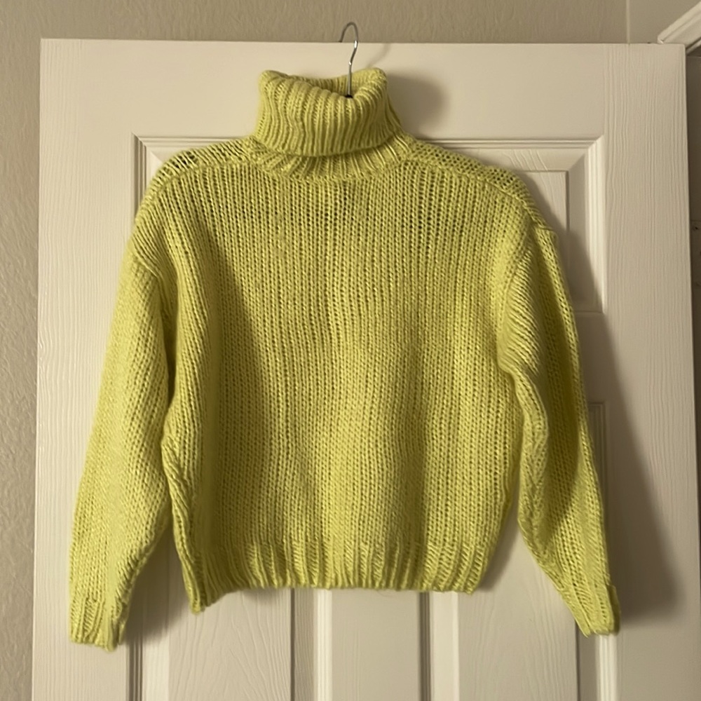 H&M Chunky Sweater Turtleneck Neon